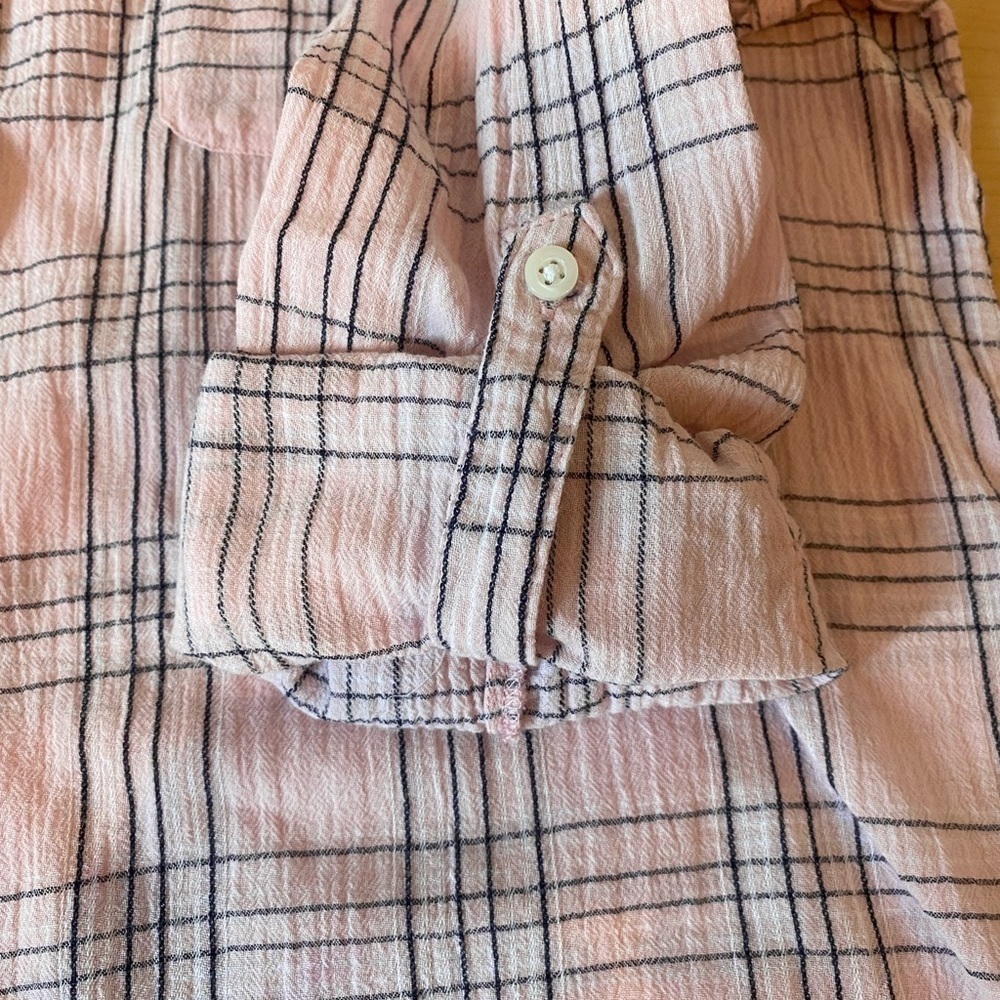 Laura Scott women's size Large pink plaid lightweight roll tab button up shirt - Picture 6 of 7
